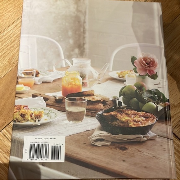 Gwyneth Paltrow My Father’s Daughter Cookbook - Picture 3 of 5